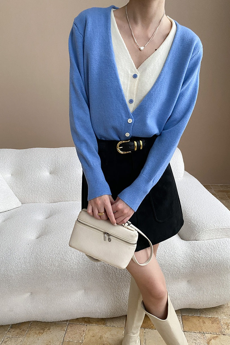 Two-Tone V-Neck Cardigan - Image 10