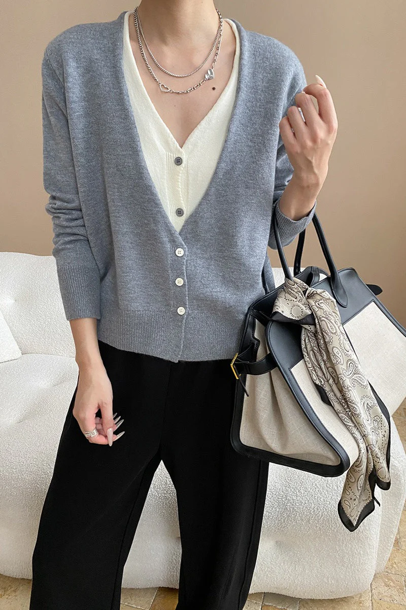 Two-Tone V-Neck Cardigan - Image 21