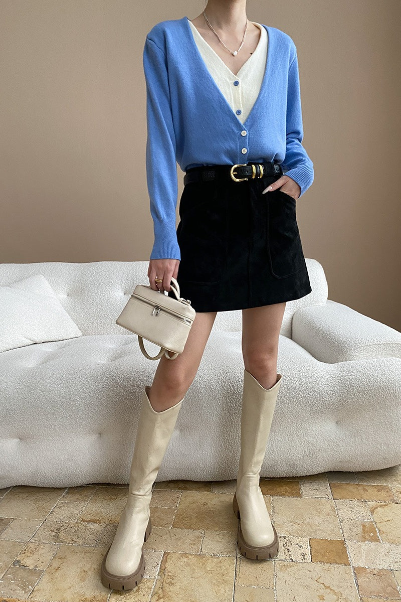Two-Tone V-Neck Cardigan - Image 8