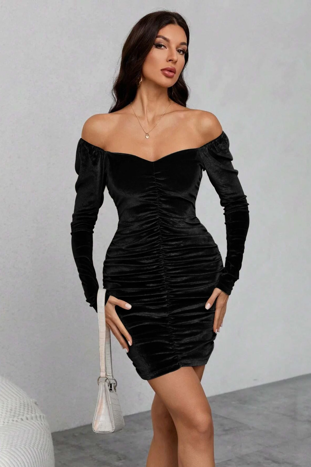 Velvet Bodycon Party Dress - Image 3