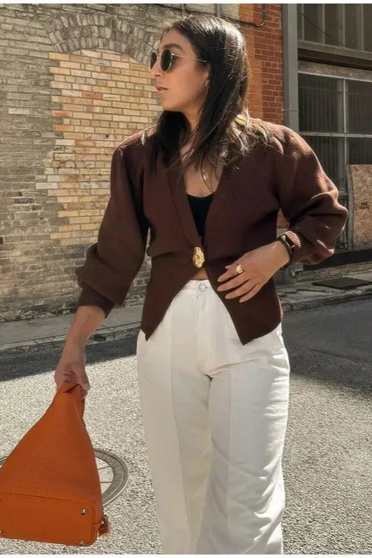 Vintage Button V-Neck Knit Cardigan - Image 3
