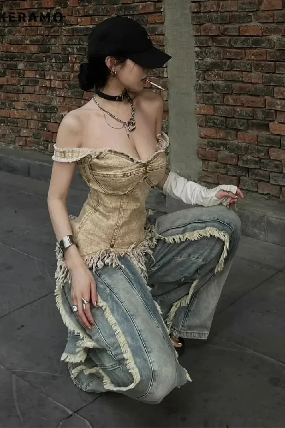 Washed Baggy Vintage Tassel Jeans - Image 7