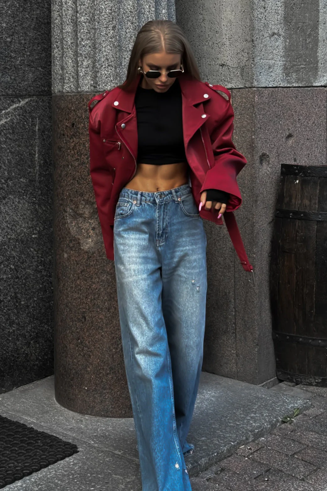 Washed Low Waist Straight Leg Jeans - Image 2