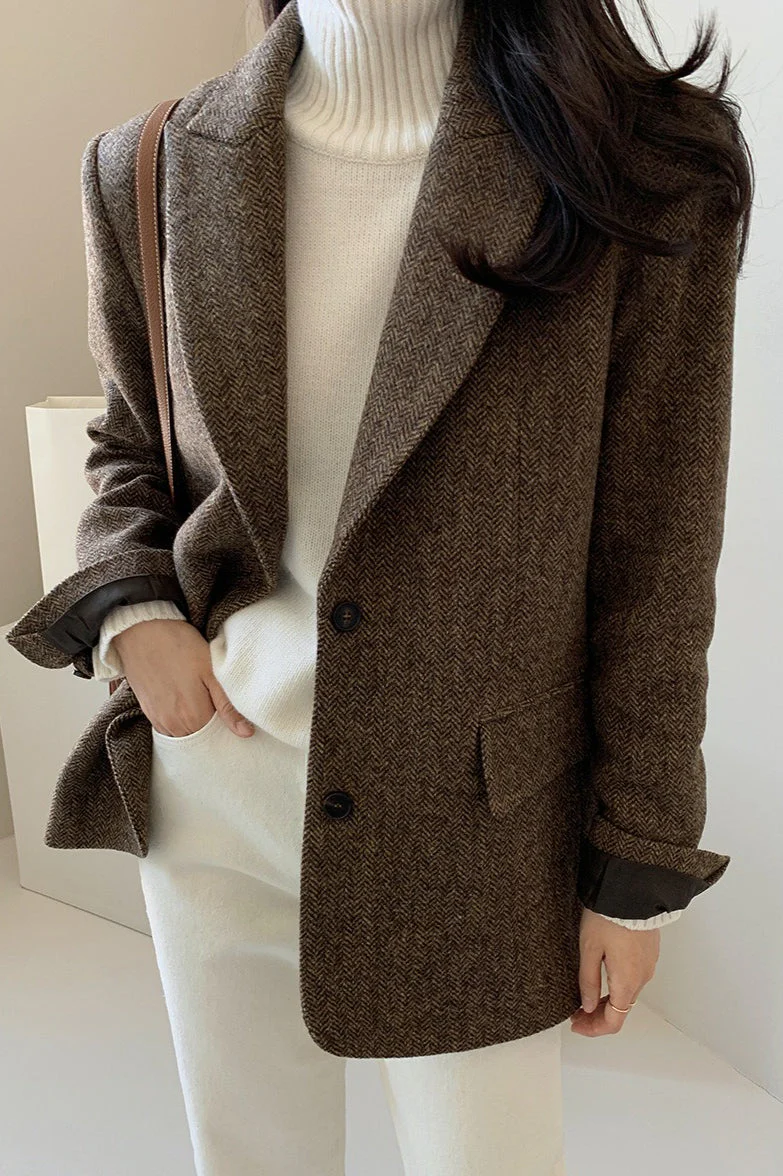 Wool Blend Solid Color Blazer - Image 4