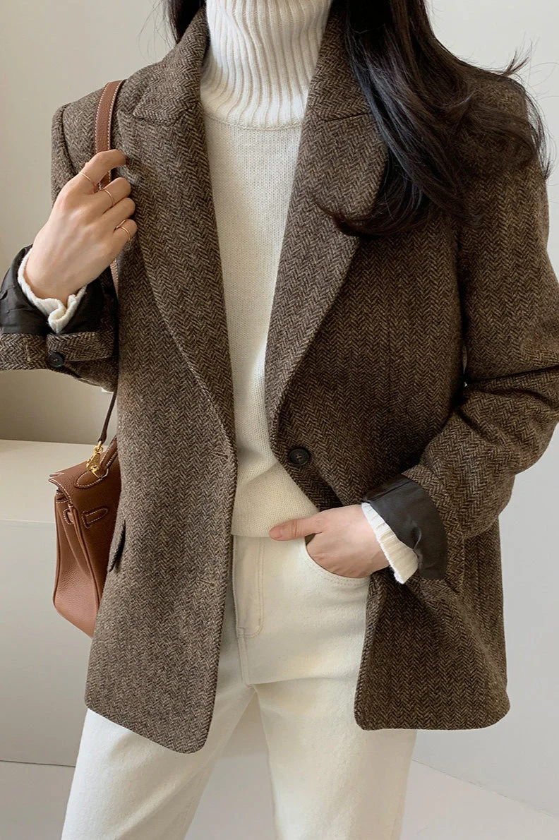 Wool Blend Solid Color Blazer - Image 5