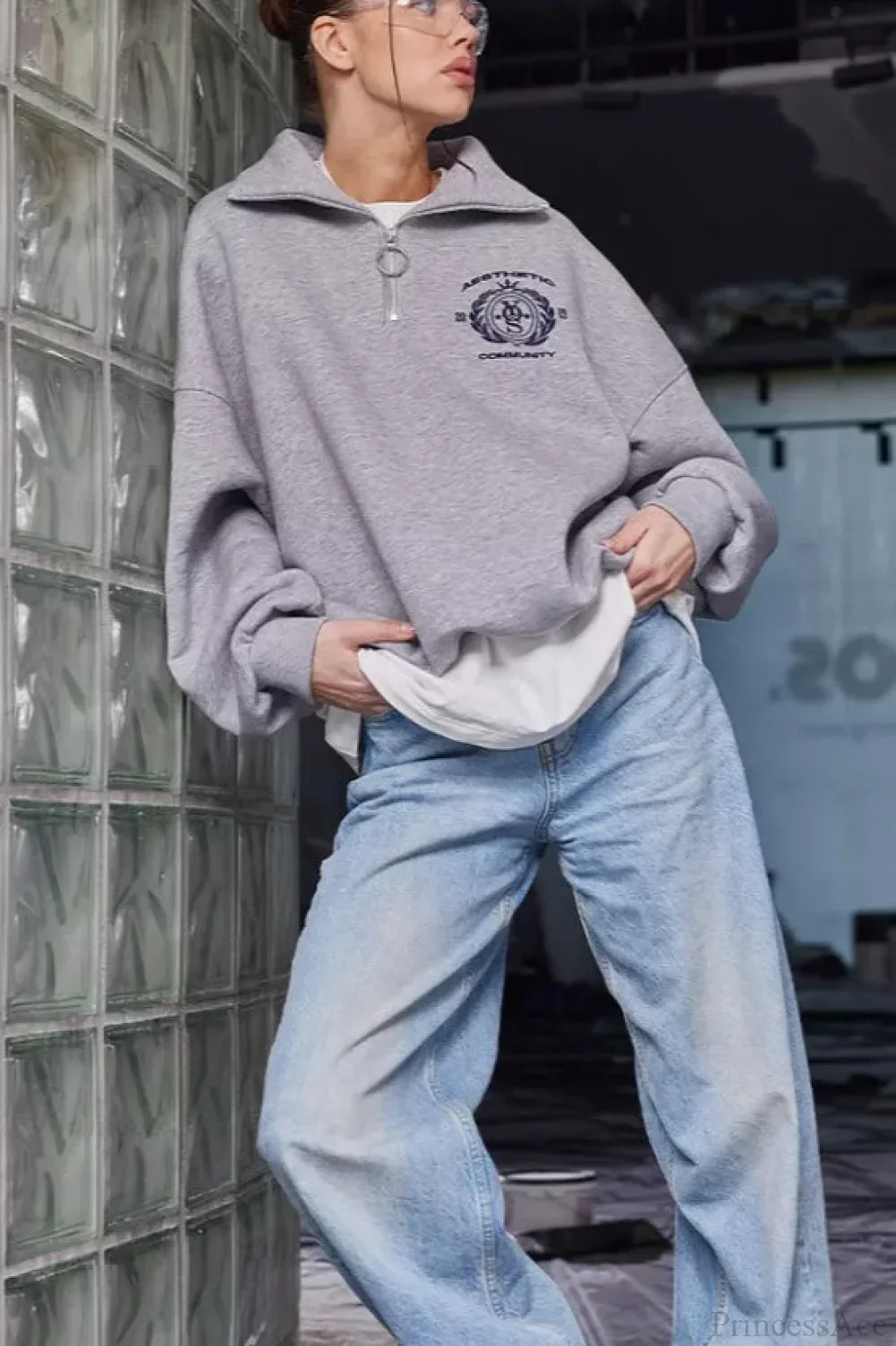 Fleece-Lined Letter Embroidery Stand Collar Half-Zip Sweatshirts - Image 2