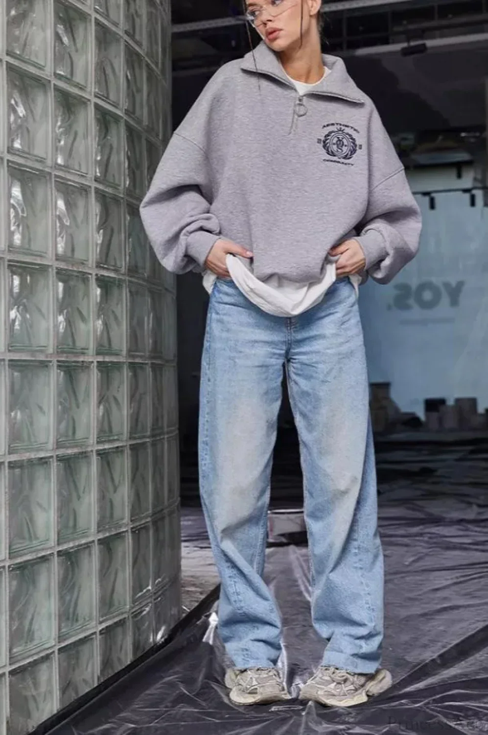 Fleece-Lined Letter Embroidery Stand Collar Half-Zip Sweatshirts - Image 3