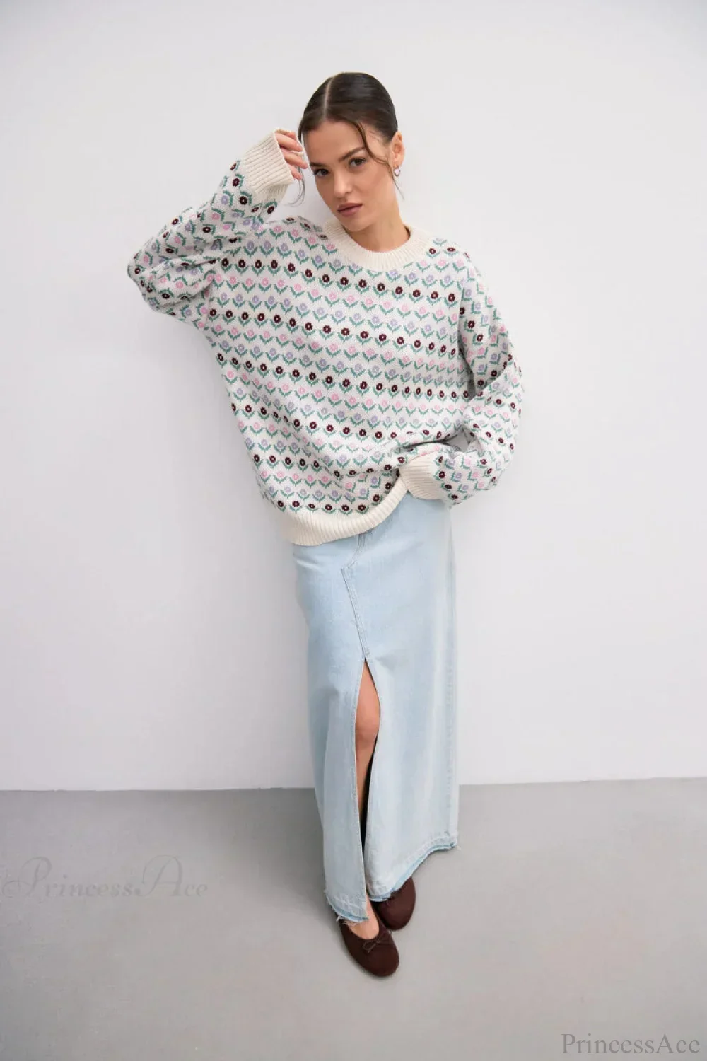 Floral Jacquard Crew Neck Knit Sweater - Image 3