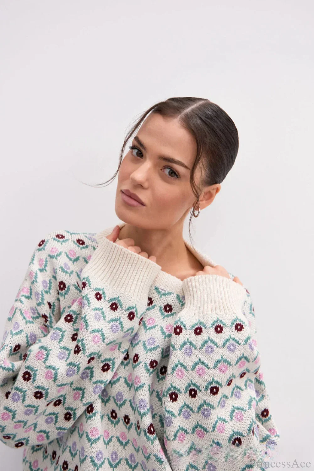 Floral Jacquard Crew Neck Knit Sweater - Image 4