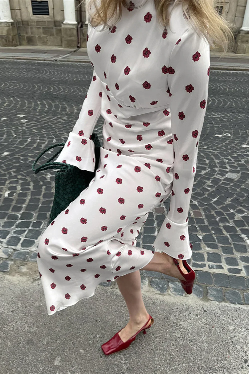Floral Round Neck Flare Sleeve Fitted Maxi Dress - Image 3
