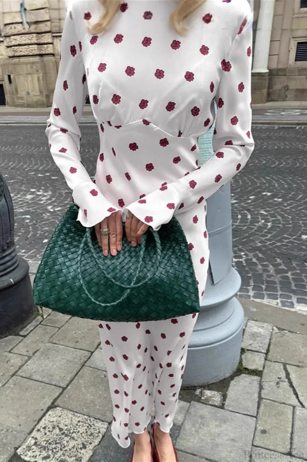 Floral Round Neck Flare Sleeve Fitted Maxi Dress - Image 4
