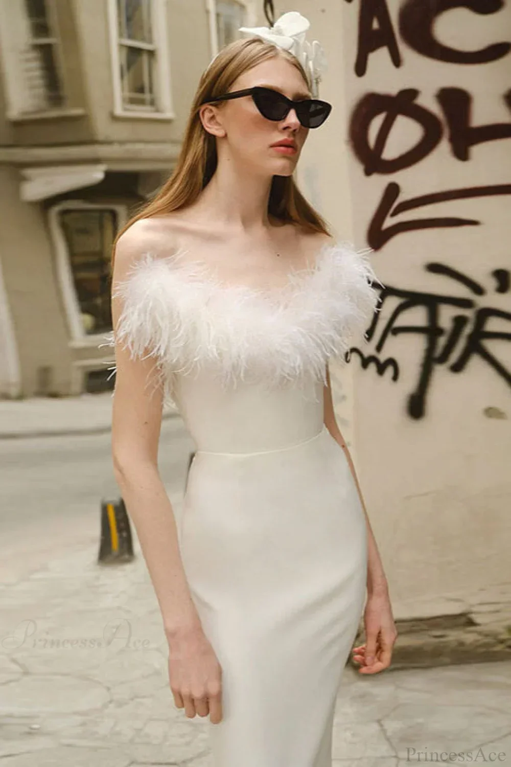 Frayed Edge V-Neck Strapless Fitted Maxi Party Dress - Image 4