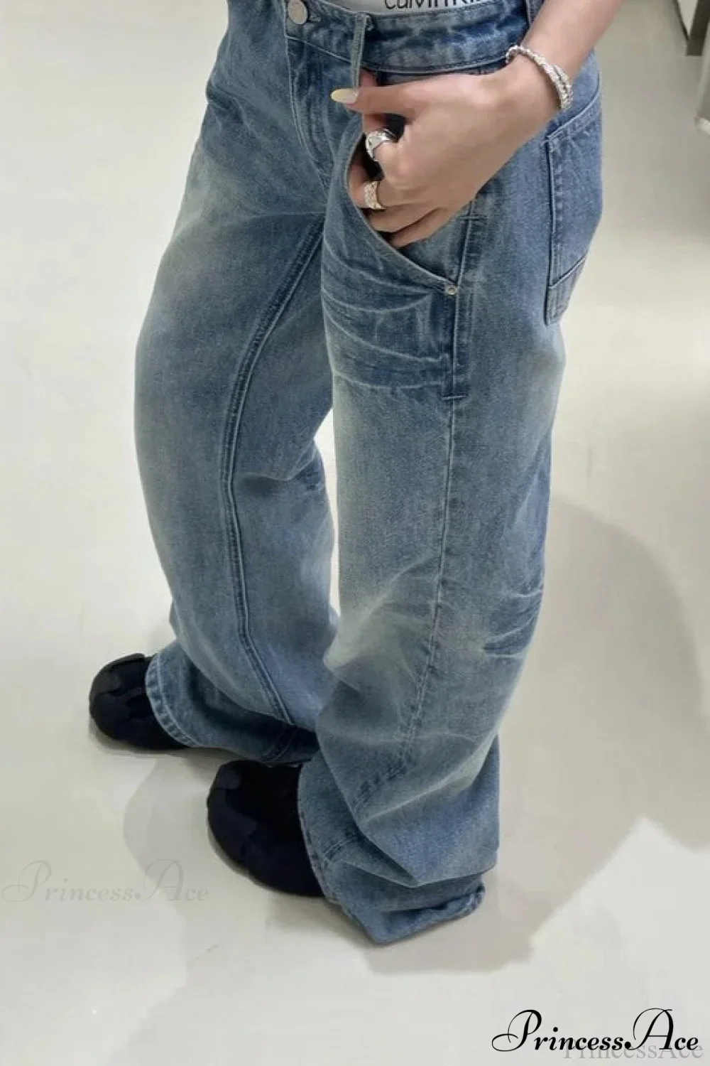 Frayed Whisker Vintage Relaxed Straight Jeans - Image 5
