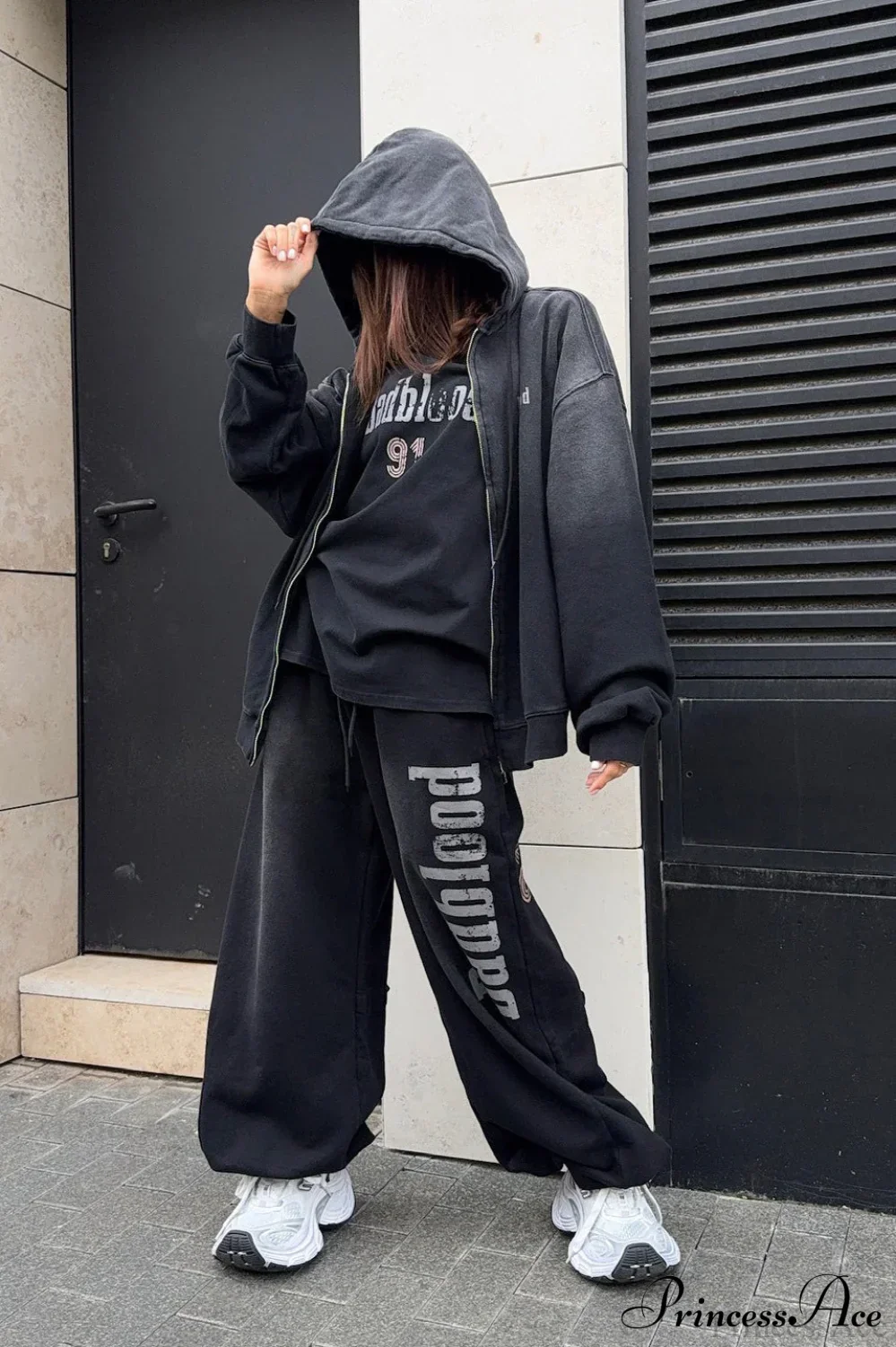 Gradient Letter Distressed Zip Hoodie - Image 4