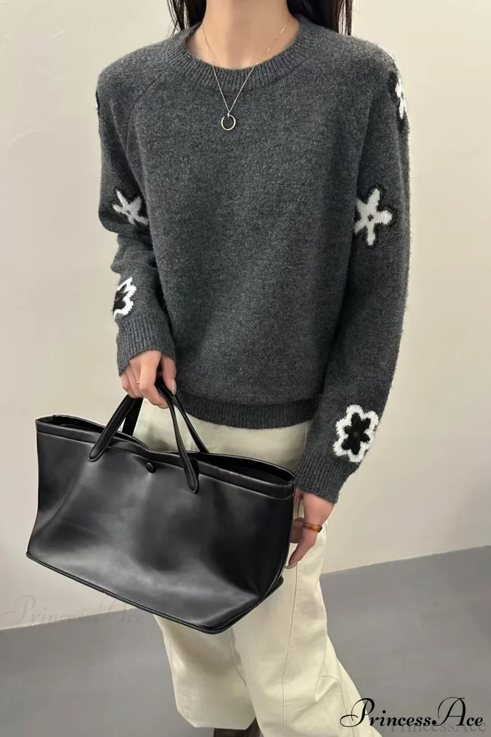 Gray Floral Pattern Slim-Fit Loose Pullover Sweater - Image 3