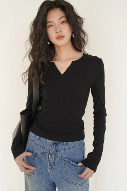 Heather Grey Fitted V-Neck Long-Sleeve Knit Top - Image 6