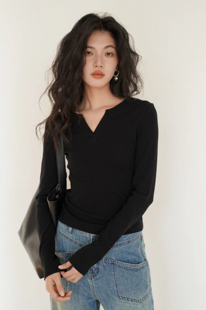 Heather Grey Fitted V-Neck Long-Sleeve Knit Top - Image 7