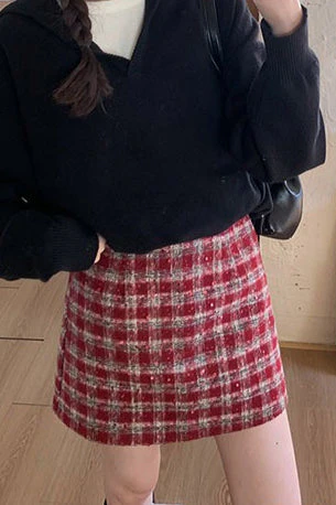 Heavyweight Wool Plaid Bodycon Skirt - Image 6