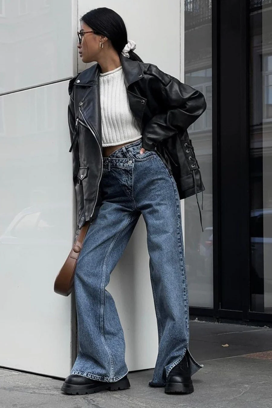 High Waist Asymmetrical Waist Split Straight Jeans - Image 4