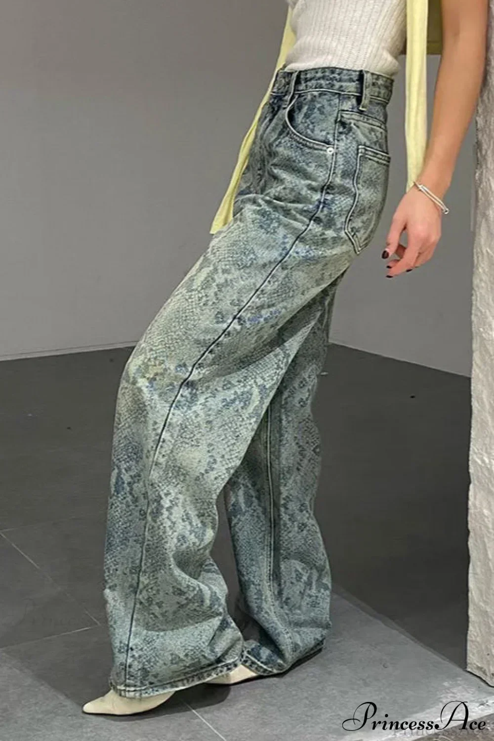 High Waist Snake Print Washed Straight Jeans - Image 2