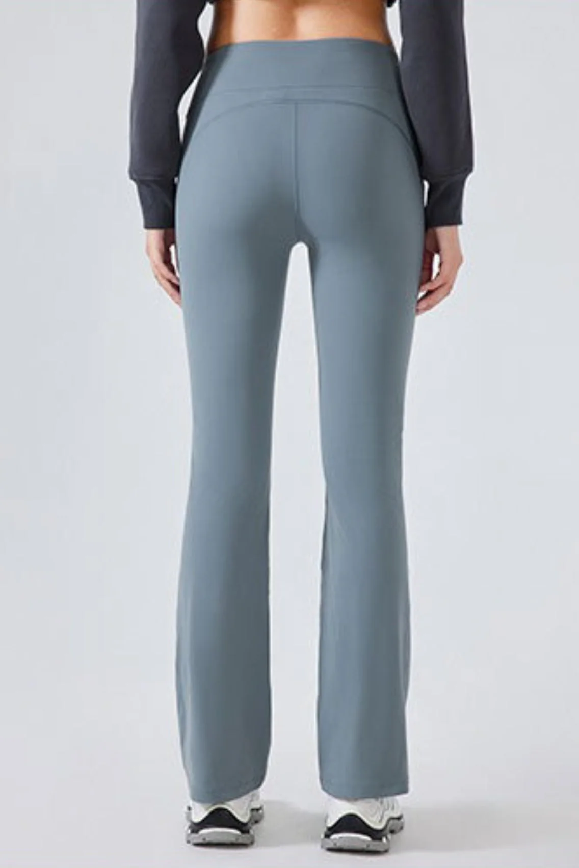 High-Waisted Fleece Lined Flared Yoga Leggings - Image 12