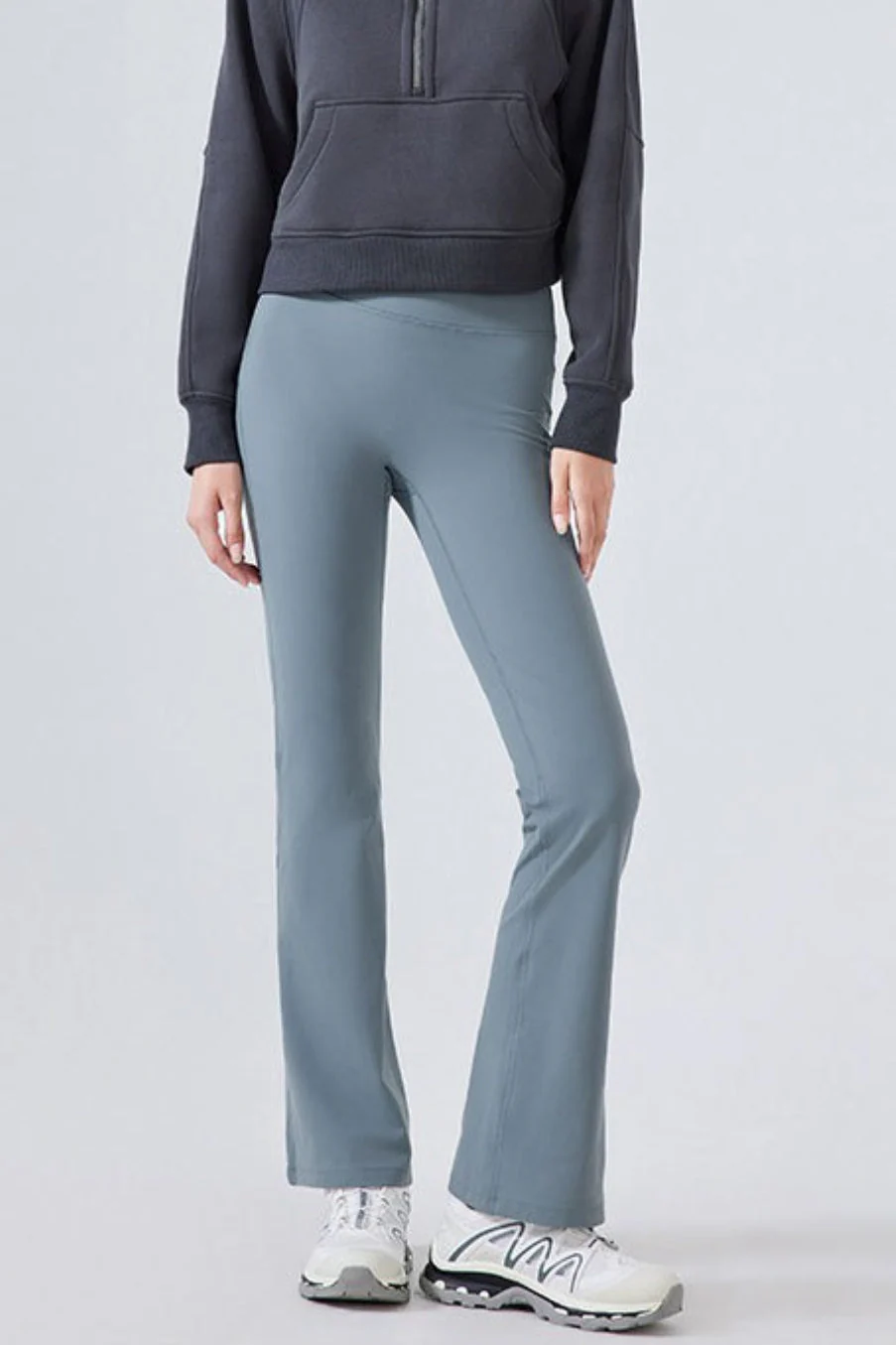 High-Waisted Fleece Lined Flared Yoga Leggings - Image 13