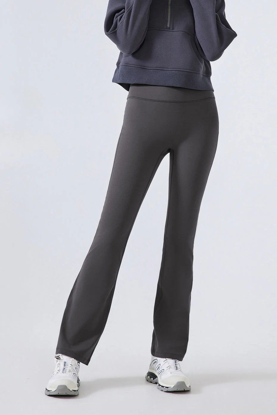 High-Waisted Fleece Lined Flared Yoga Leggings - Image 16