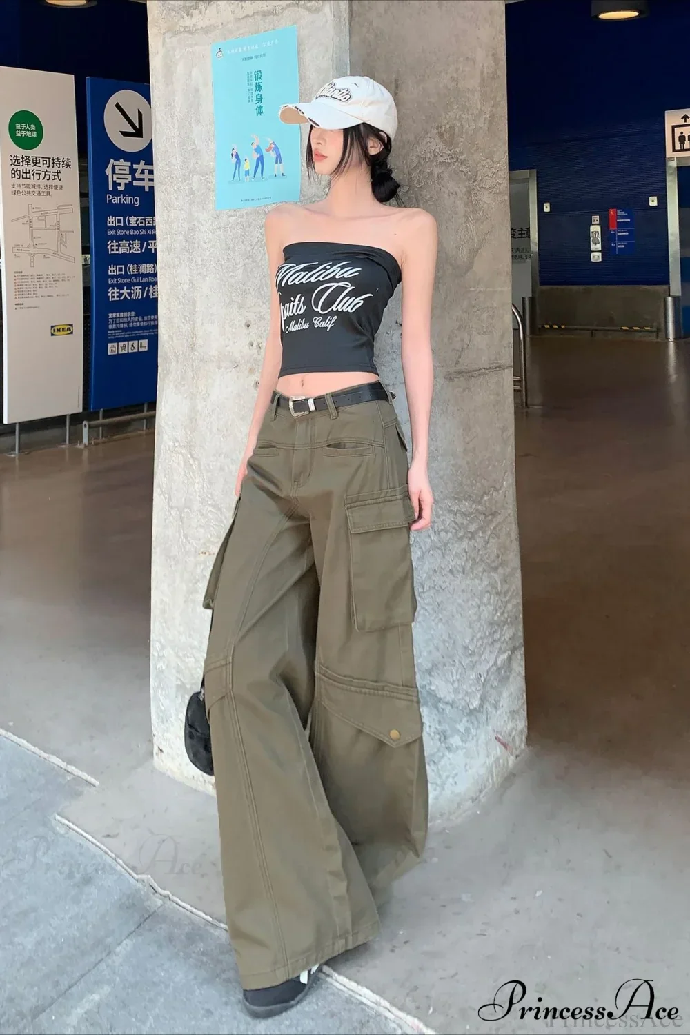 High-Waisted Wide-Leg Fitted Cargo Pants - Image 3