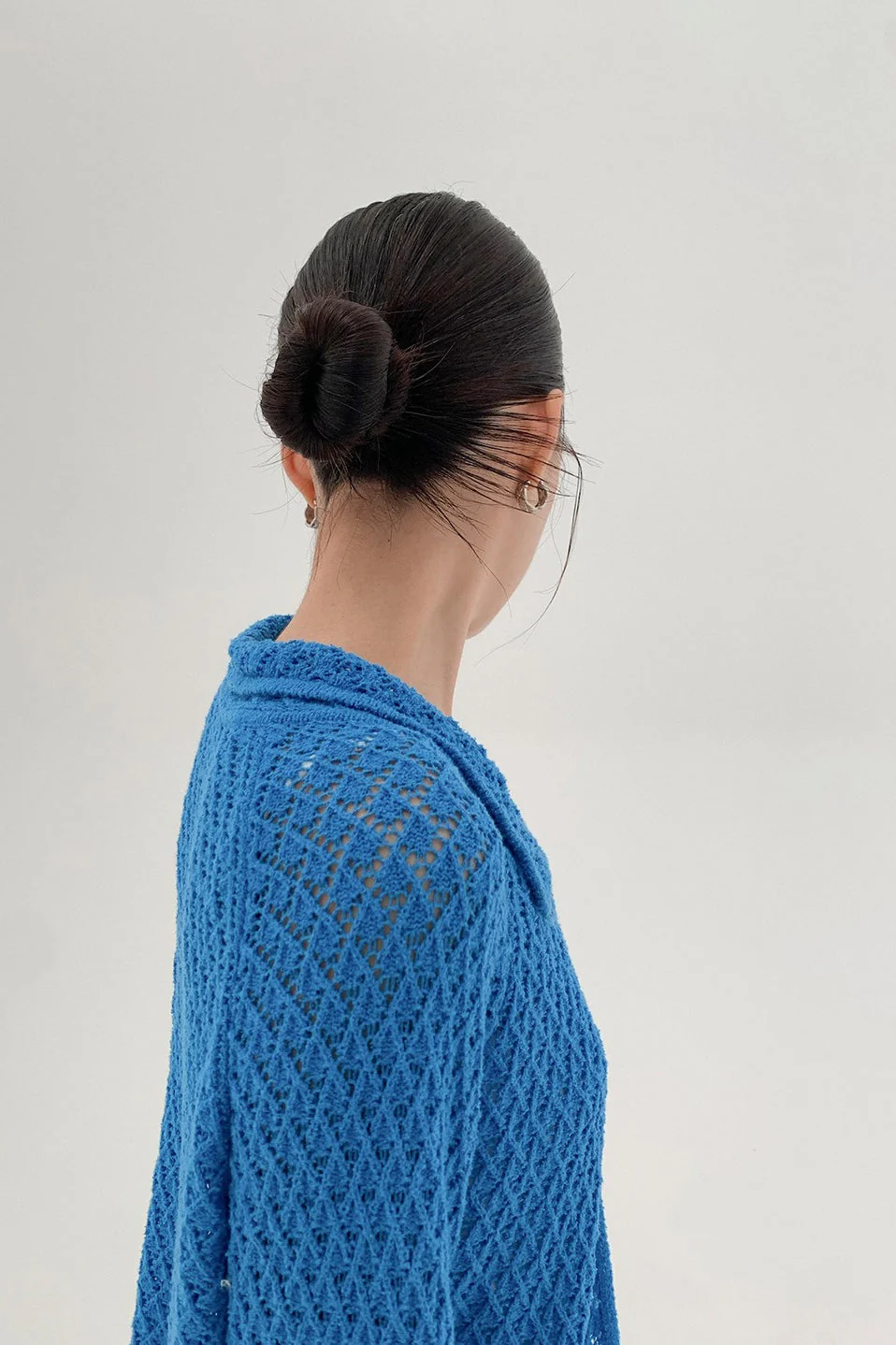 Hollow-Out Collared Tie-Waist Long-Sleeve Short Knit Cardigan - Image 12