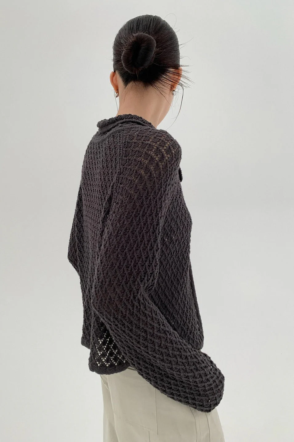 Hollow-Out Collared Tie-Waist Long-Sleeve Short Knit Cardigan - Image 5