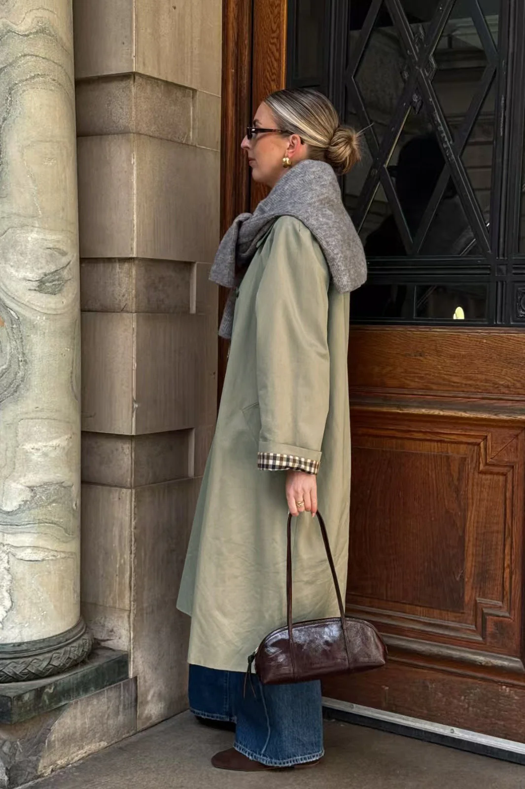Japanese Minimalist Loose Petite Mid-Length Overcoat - Image 5