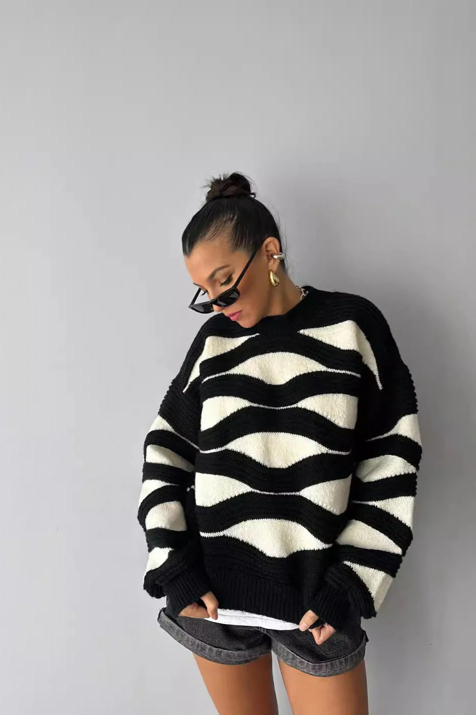Knit Black White Stripe Round Neck Loose Sweater - Image 2