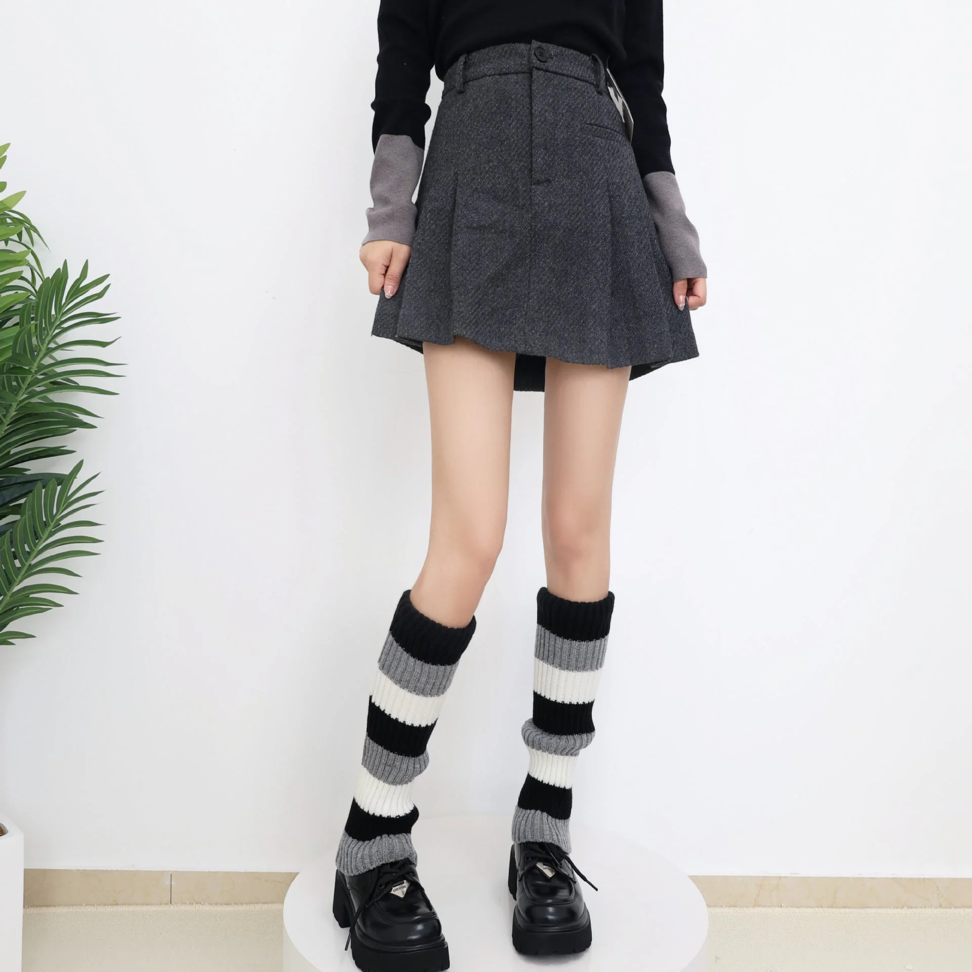 Knit Striped Color Block Slouchy Red Leg Warmers - Image 9