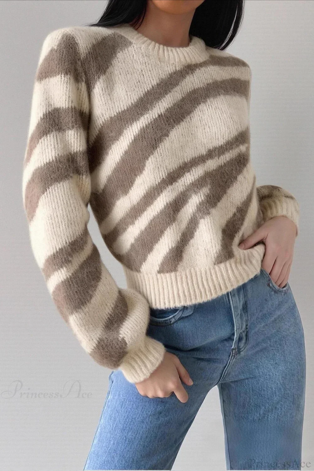 Korean Style Thickened Slouchy Crew Neck Loose Knit Sweater - Image 3