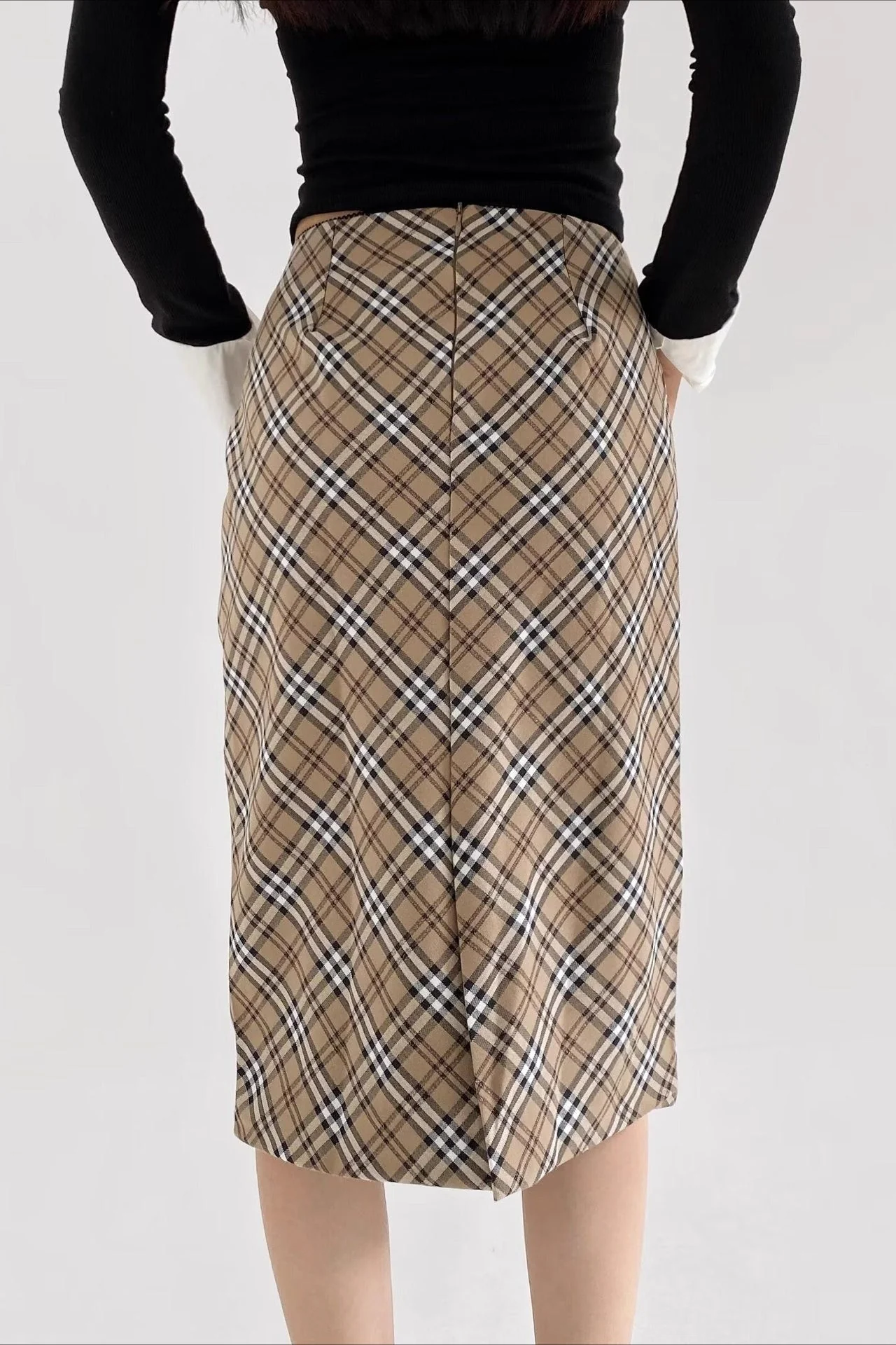 Lace Trimmed Plaid Bodycon Skirt - Image 2