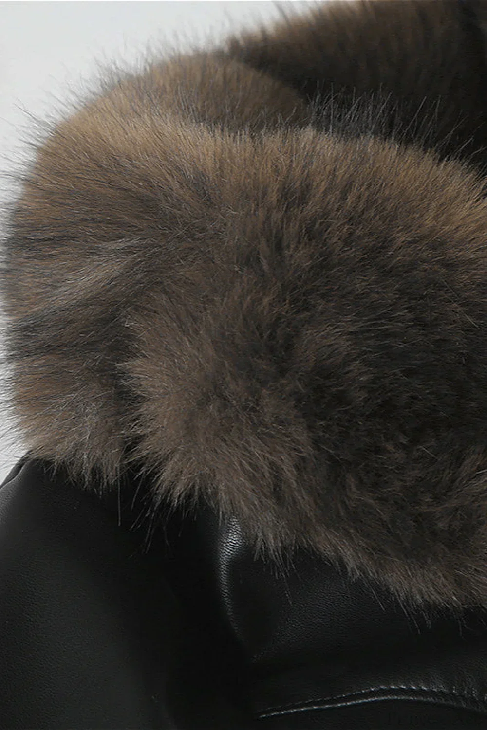 Leather Faux Fur Panel Collared Fitted Warm Coat - Image 4