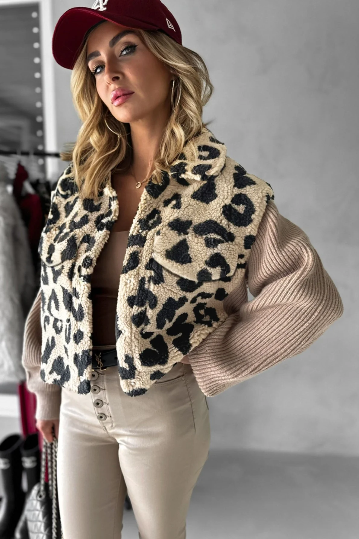 Leopard Print Single-breasted Fuzzy Vest - Image 2