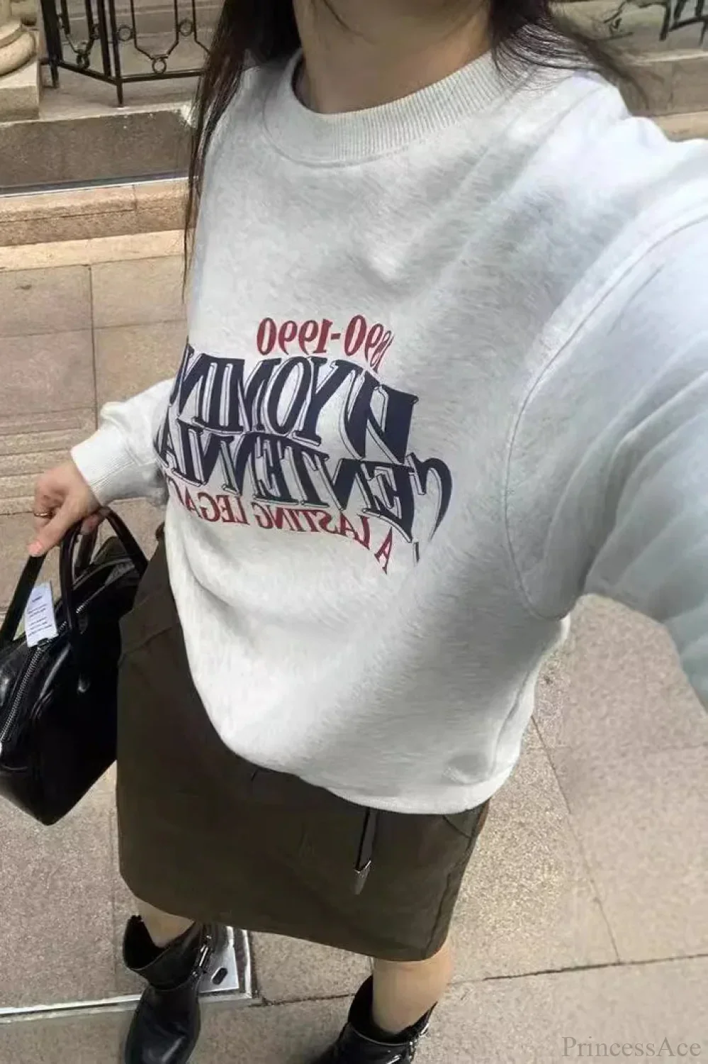 Letter Print Cropped Crew Neck Relaxed Sweatshirt - Image 3