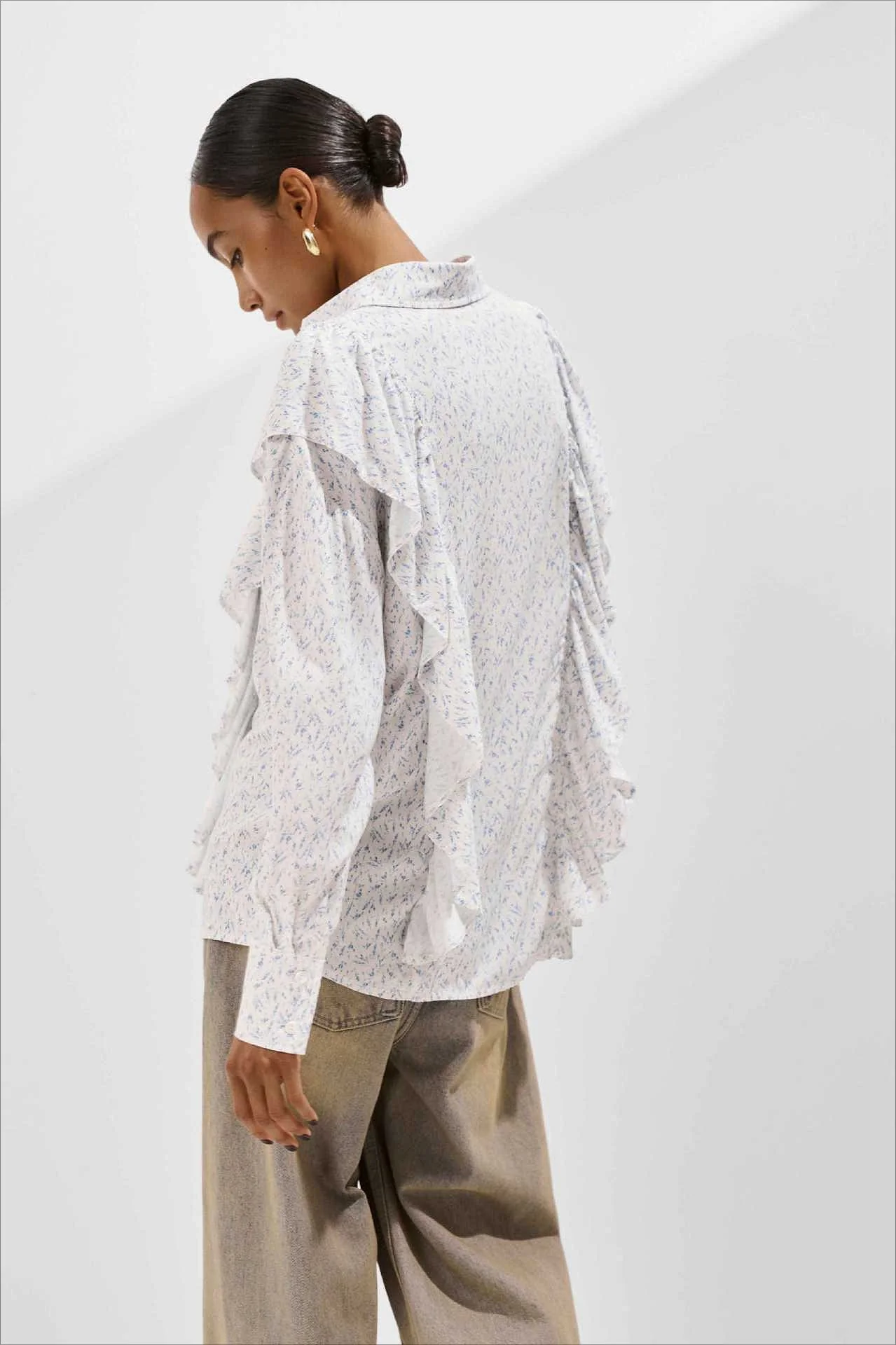 Loose Floral Ruffled Printed Blouse - Image 4