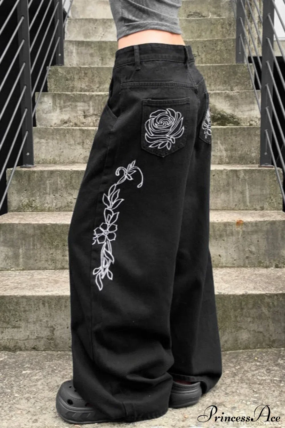 Loose Straight Leg Embroidered Low Waist Jeans - Image 3
