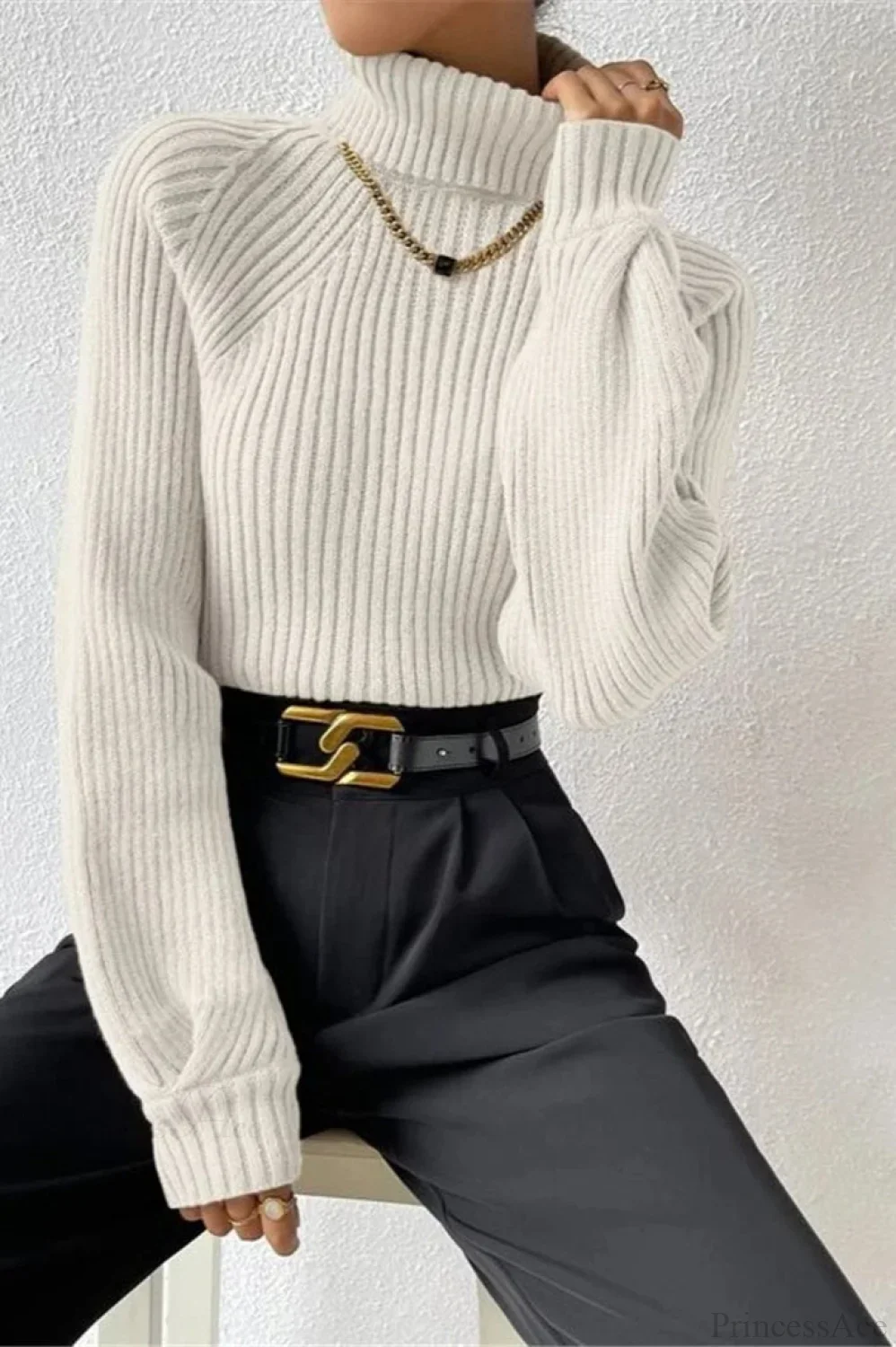 Loose Turtleneck Raglan Sleeve Sweater - Image 9
