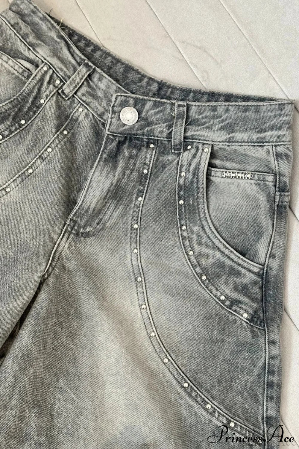 Low Waisted Relaxed Rhinestone Straight Jeans - Image 4