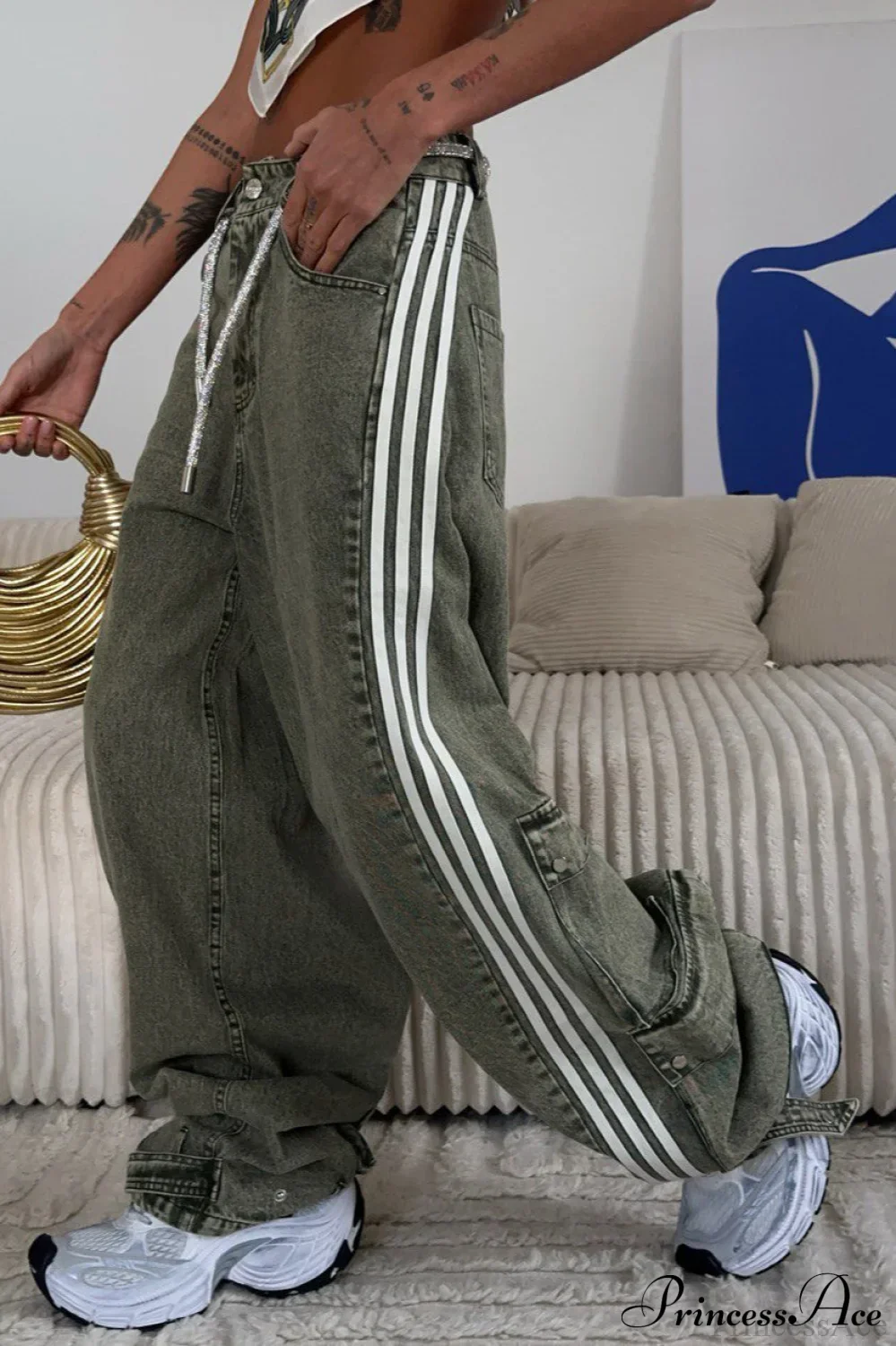 Low Waisted Striped Flowy Wide Leg Jeans - Image 5