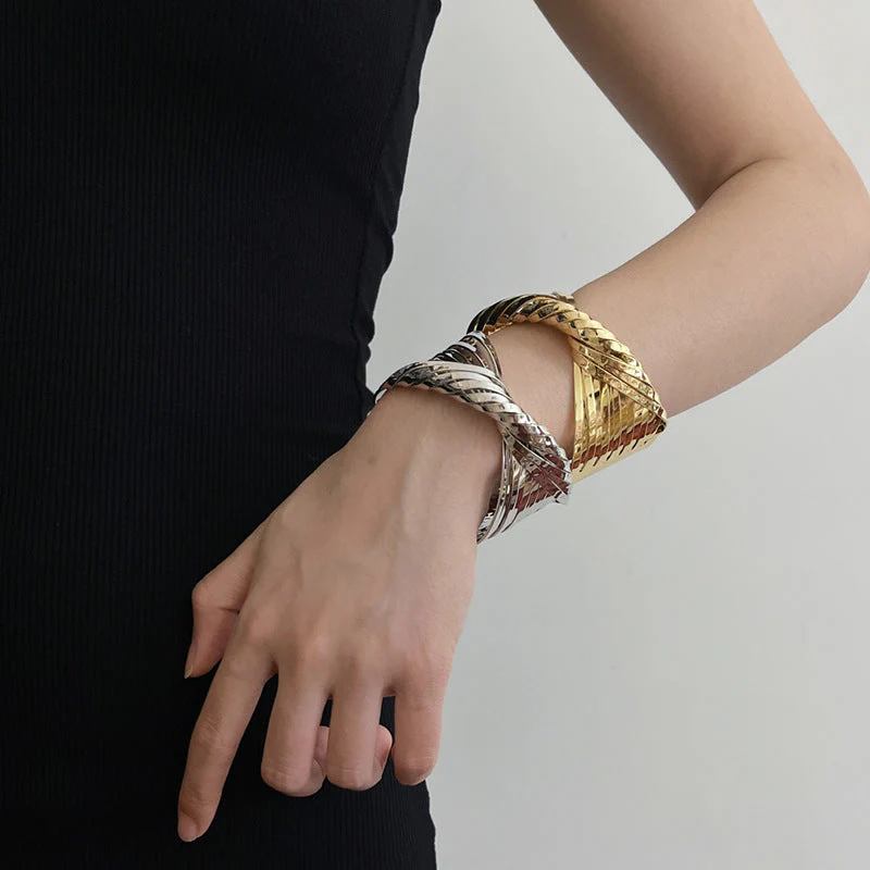 Metal Cross Wrap Irregular Open Bracelet - Image 2