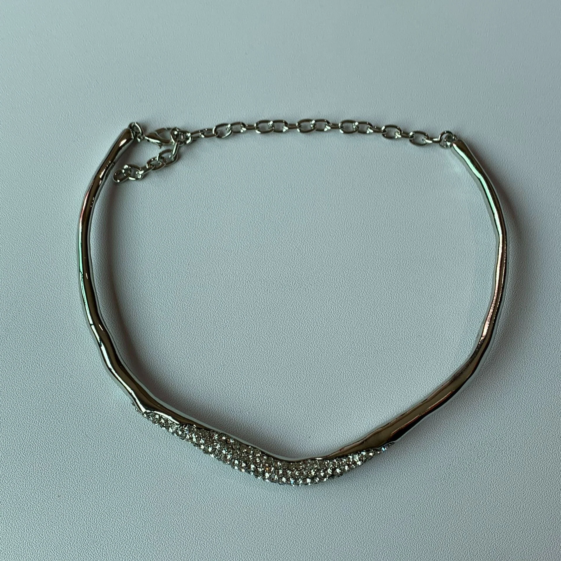 Minimal Metal Irregular Lava Rhinestone NeckLace - Image 4