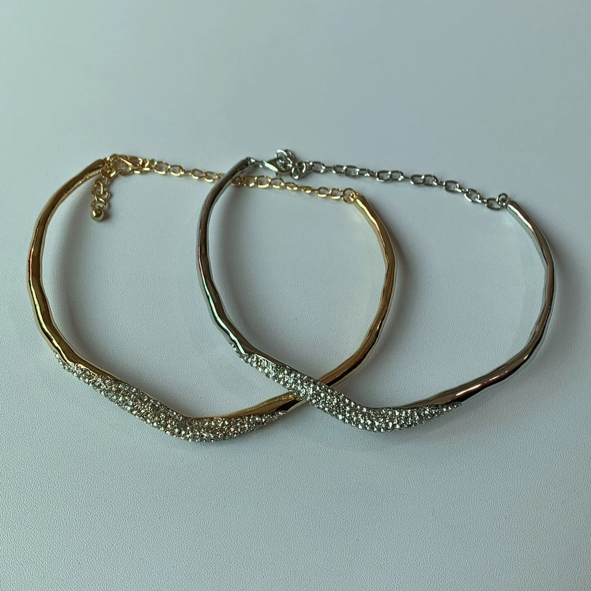 Minimal Metal Irregular Lava Rhinestone NeckLace - Image 5