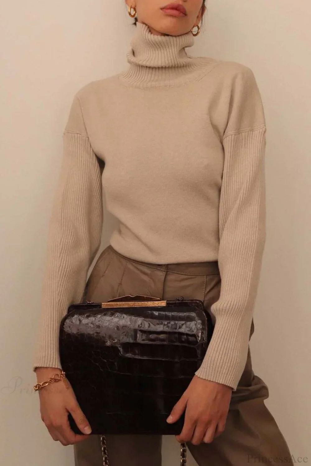 Minimal Turtleneck Tie Backless Fitted Sweater - Image 5