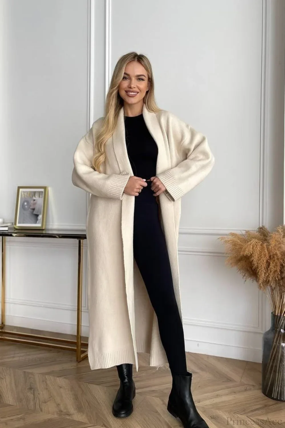 Minimalist Elegant Collarless Cardigan-Inspired Overcoat - Image 9