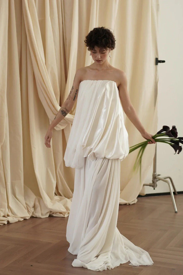 Minimalist Loose Elegant Flowy Reception Dress - Image 3