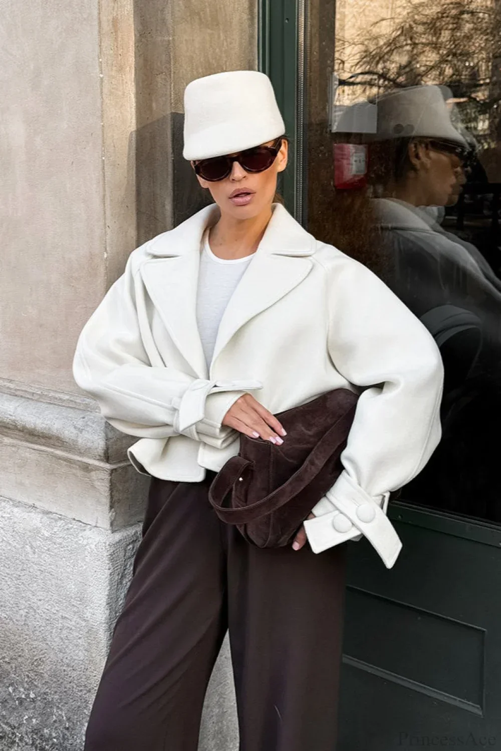 Minimalist Notched Collar Raglan Sleeve Cropped Coat - Image 4